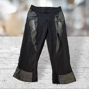 Gymshark Cropped Leggings Women S Black Grey Logo Contrast Panel Capri Pants